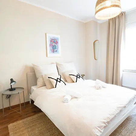 -super Zentrales Zimmer- Direkt An Der Lutter!