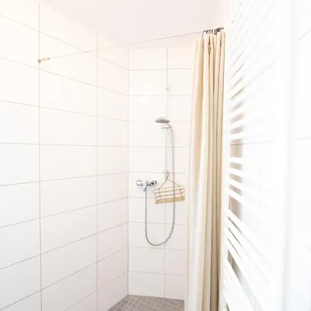 -super Zentrales Zimmer- Direkt An Der Lutter! Homestay *