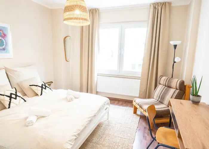 -super Zentrales Zimmer- Direkt An Der Lutter! * Bielefeld