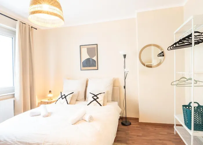 Privatunterkunft -super Zentrales Zimmer- Direkt An Der Lutter! *